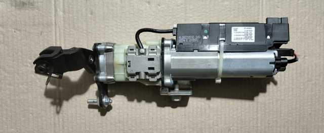 Насос автоматичного закривання задньої 5-ї двері 4L0827851E VAG