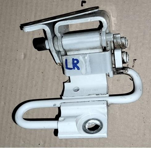 Петля задніх дверей, лівих 4L0833411A VAG