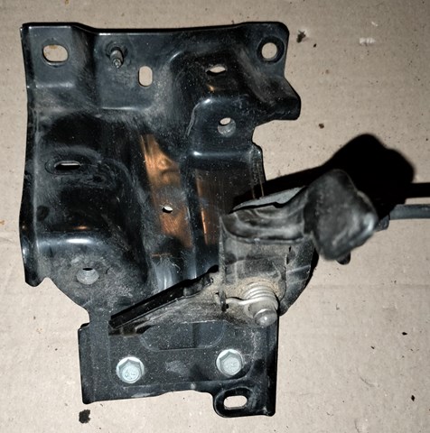 Кронштейн замку капоту 625504CB0A NISSAN