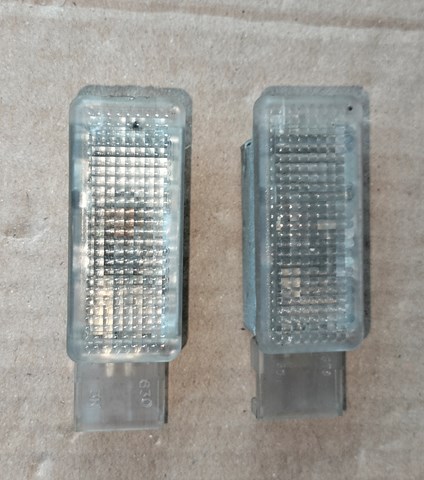 Плафон підсвічення бардачка 6L0947565 VAG