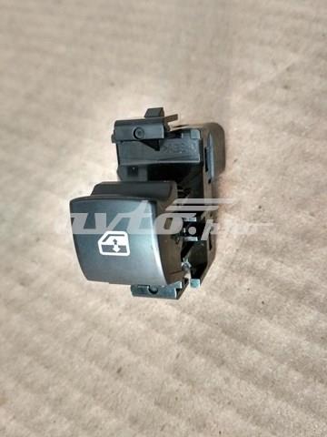 Кнопка підйомника переднього правого скла 8608A319 MITSUBISHI