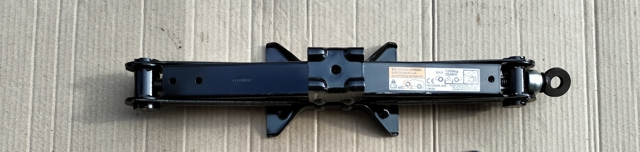 Домкрат автомобільний 9280A276 MITSUBISHI