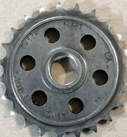 Шестерня масляного насоса LR011218 LAND ROVER