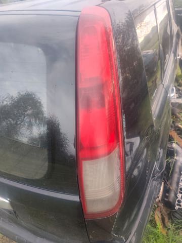 Задній правий стоп 26550EQ025 NISSAN