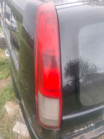 Ліхтар задній лівий 26555EQ025 NISSAN