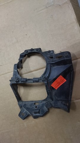 Кріплення протитуманки правої 521250E041 TOYOTA