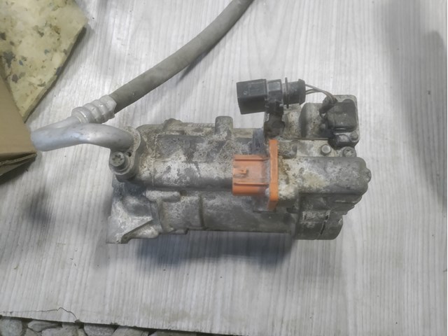 Компресор системи кондиціювання 5C0820803F VAG