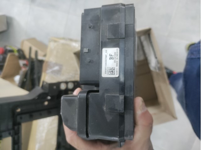 Коробка запобіжників DG9T14A067BF FORD