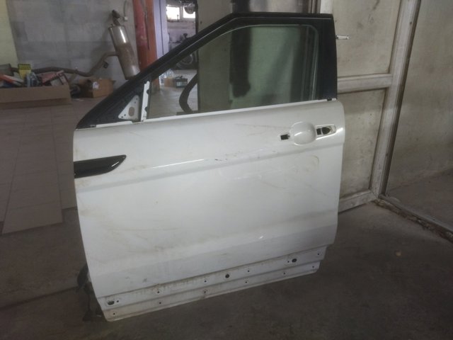 Двері передні, ліві LR028553 LAND ROVER