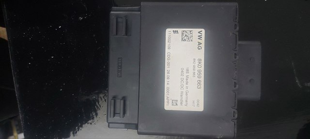 Стабілізатор напруги 8K0959663 VAG