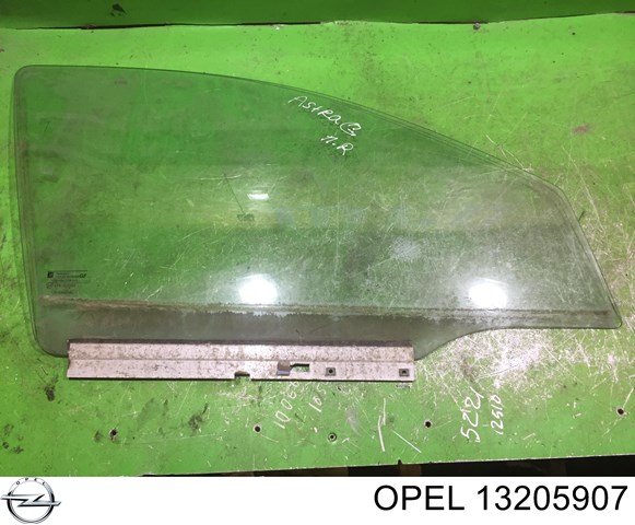 Скло переднє праве opel astra g 13205907
