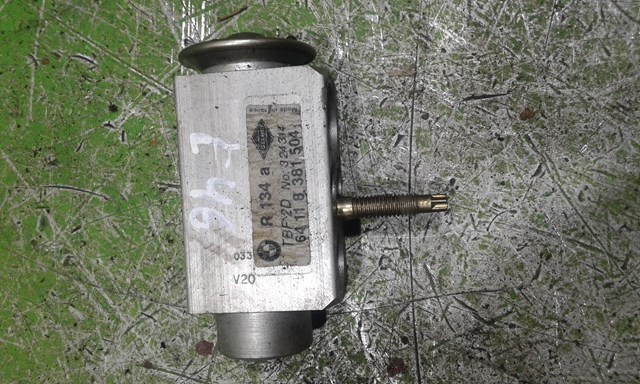 Клапан радіатора кондиціонера bmw e46 64118381504