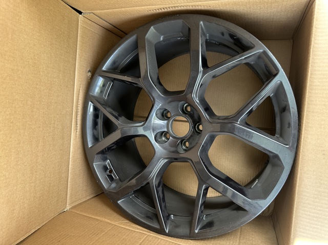 Диски литі (легкосплавні, титанові) 4M0601025DC VAG