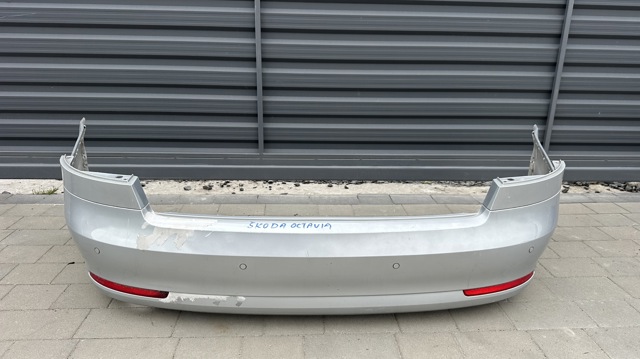 Буфер (бампер) задній 1Z5807421F VAG