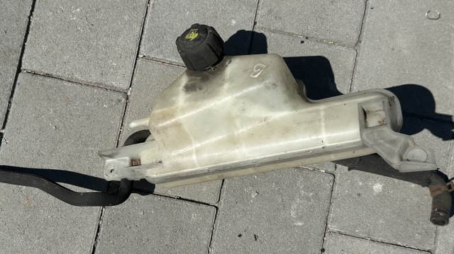 Бачок для води 217101KB0A NISSAN
