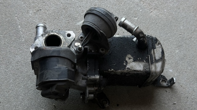 Клапан EGR рециркуляції газів 31422119 VOLVO