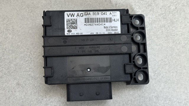 Стабілізатор напруги 3AA919041A VAG