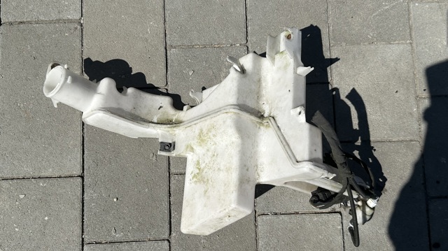 Бачок для омивайки 3C0955453P VAG