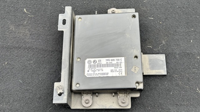 Блок керування Bluetooth 7P6035730C VAG