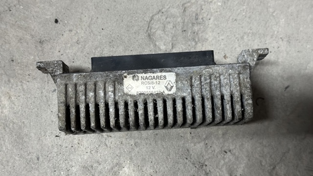 Реле передпускового підігрівача 8200558438A RENAULT
