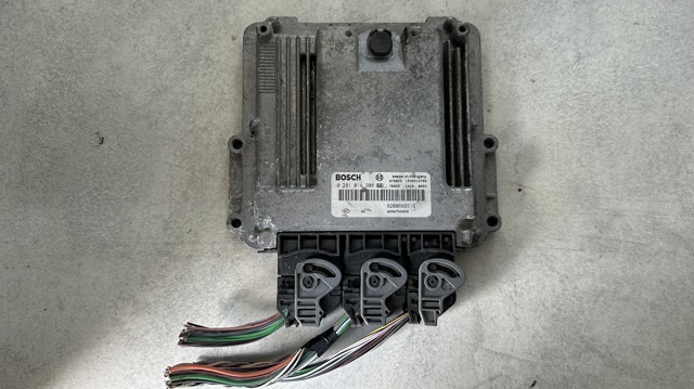 Блок електронного управління 8200666516 RENAULT