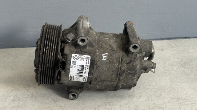 Компресор холодоагенту 8200678499 RENAULT
