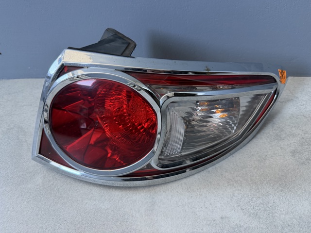 Фара задня права зовнішня 924022B000 HYUNDAI