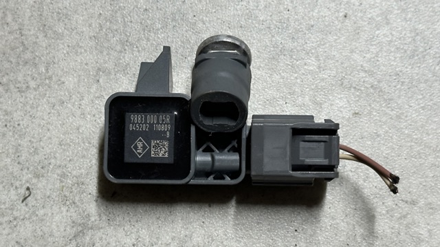 Датчик AIRBAG передній 988300005R RENAULT