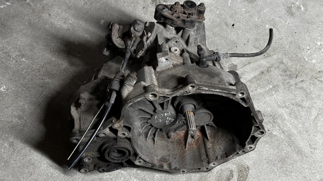 Коробка механіка в зборі F23 OPEL