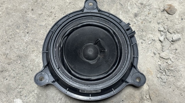 Динамік задньої двері GHR166960 MAZDA
