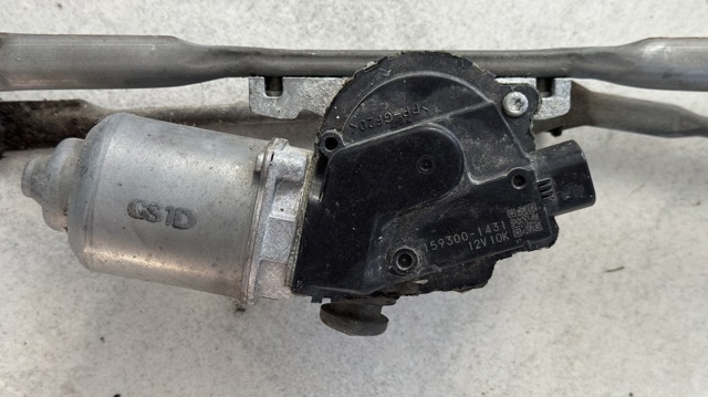 Мотор трапеції склоочисника GS1D67340 MAZDA