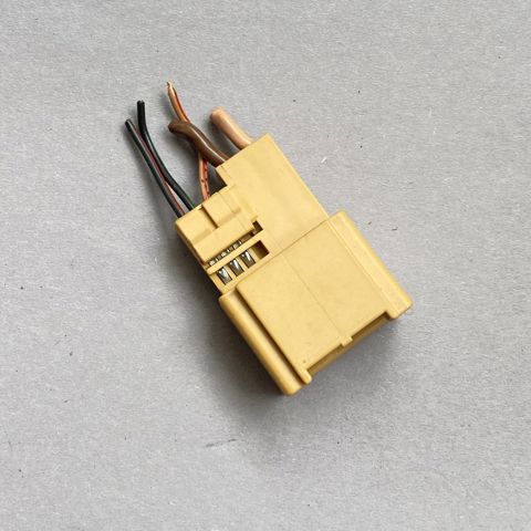 Роз'єм (фішка) генератора 5G0972735A VAG
