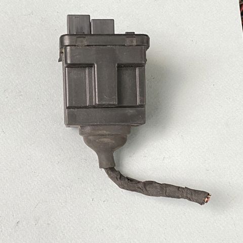 Реле запобіжників 8W0937124A VAG
