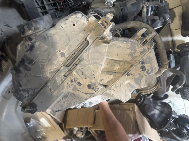Корпус повітряного фільтра, верхня частина 1770531090 TOYOTA