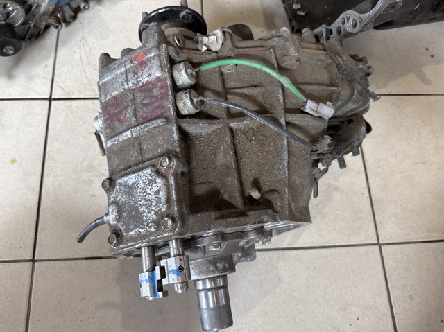 Роздавальна коробка 361006D180 TOYOTA