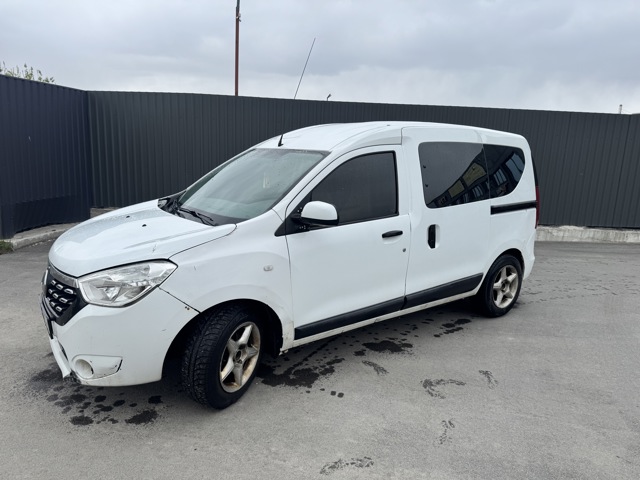 Водійські двері 801014466R RENAULT