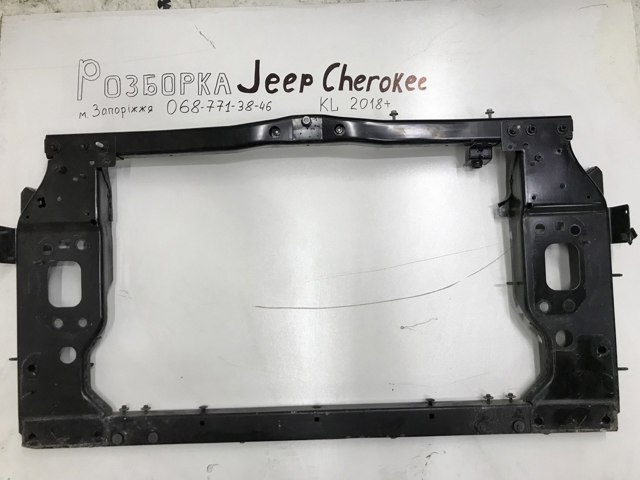 Кронштейн кріплення радіатора 68411365AB CHRYSLER