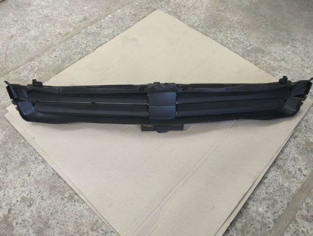 Жалюзі радіатора охолодження 51745A1A698 BMW