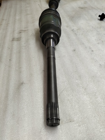 Привід правий MN180244 MITSUBISHI