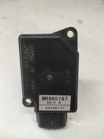 Витратомір повітря MR985187 MITSUBISHI