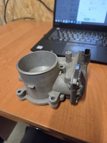Дросільна заслінка в зборі PYFS13640 MAZDA