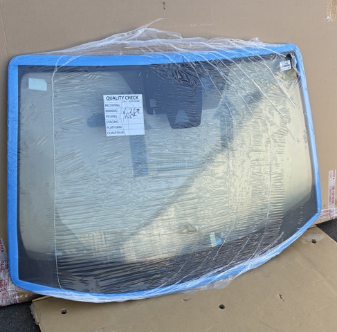 Скло лобове 5610142982 TOYOTA