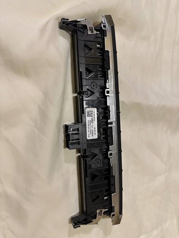 Блок кнопок центральної консолі 8V0925301AK VAG