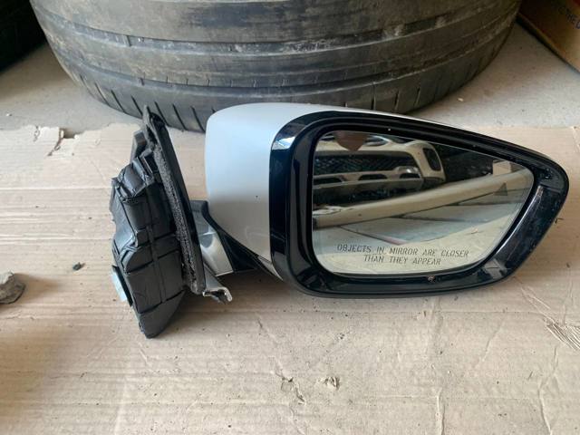 Праве бічне дзеркало 51167437154 BMW