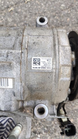 Компресор кліматичної установки F2GZ19703B FORD