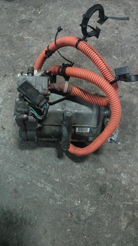 Насос кондиціонера FV6H19D623AC FORD