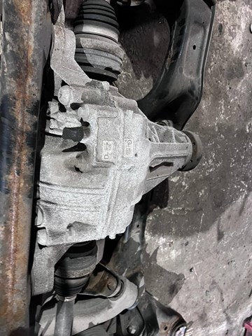 Міст середній в зборі 95B525015F PORSCHE