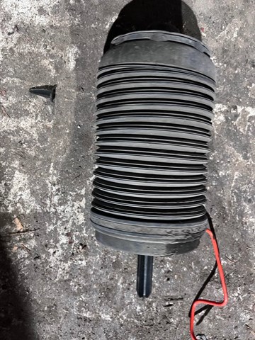 Пневмоподушка задня 95B616001A PORSCHE