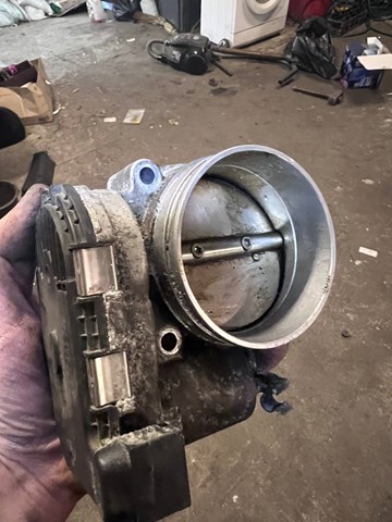Заслінка повітряна 99760511501 PORSCHE