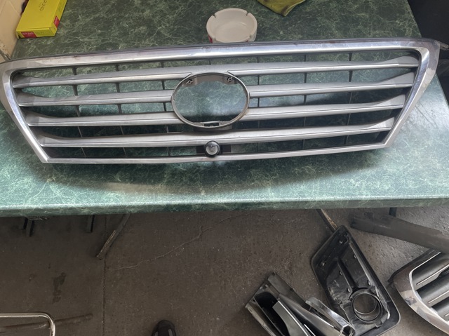 Решітка радіатора 5310160912 TOYOTA